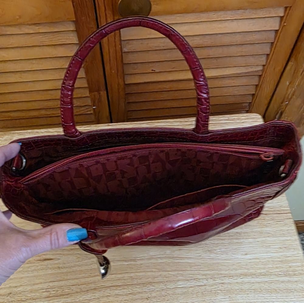EUC Furla Burgundy Croc-Embossed Italian Leather Tote/Crossbody Bag - Picture 7 of 11
